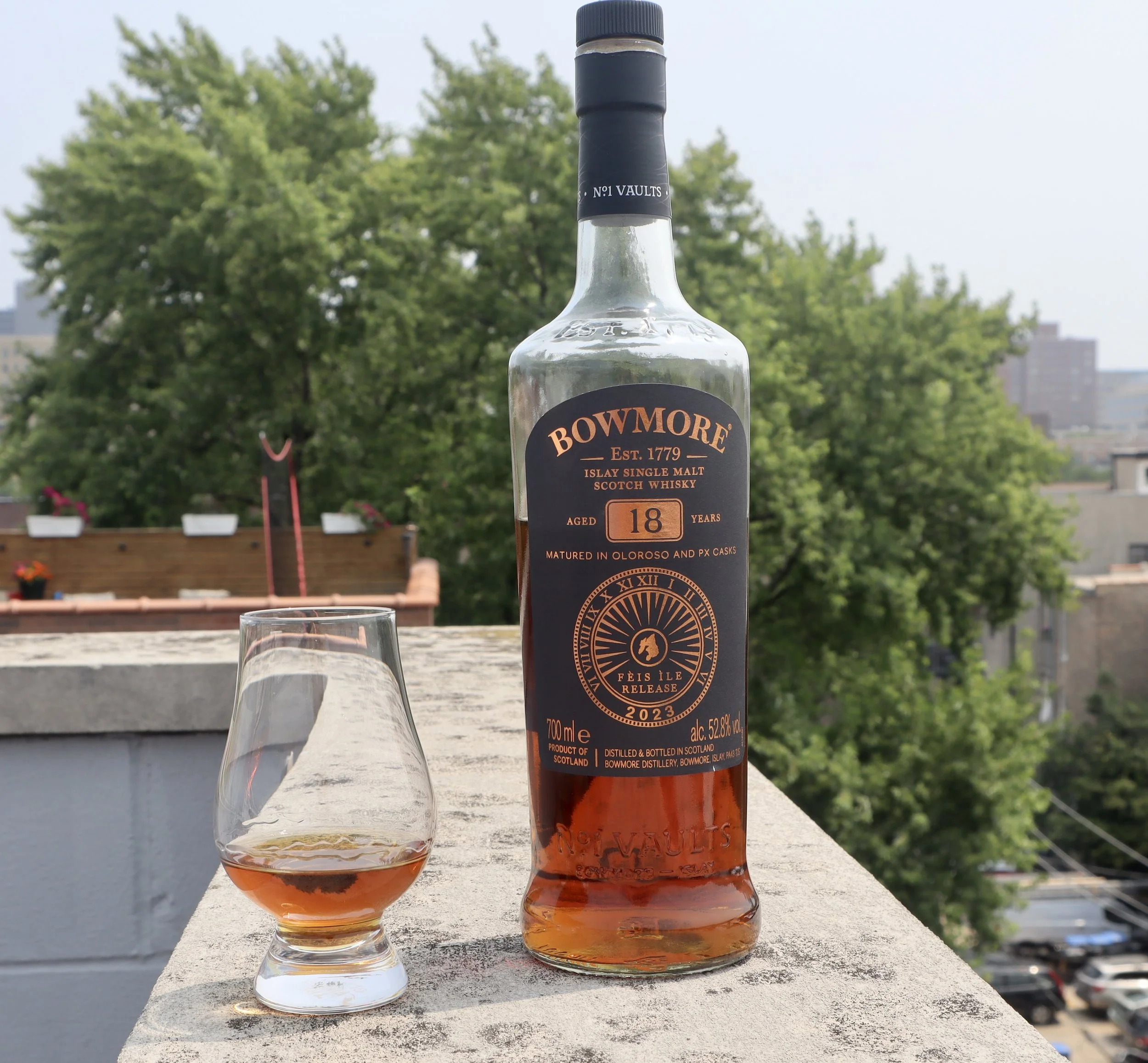 ボウモア 15年 アイラフェス 2022 feis ile BOWMORE bowmore-15-feis-ile-2022-1.